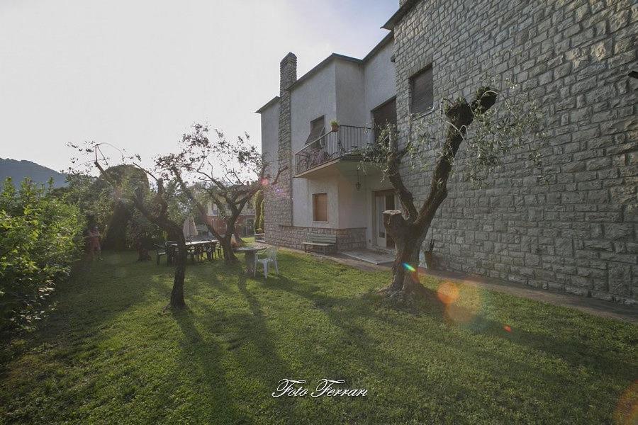 Casa Vacanze Gli Ulivi Del Lago Villa Sale Marasino Dış mekan fotoğraf